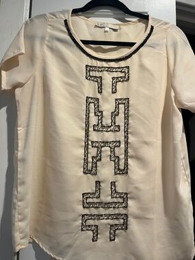 Cream Embellished Tunic Top - Brand: inLUV size L VGUG